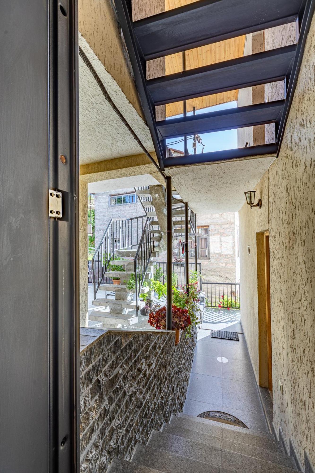 Guest House Nikala Mestia Exterior photo