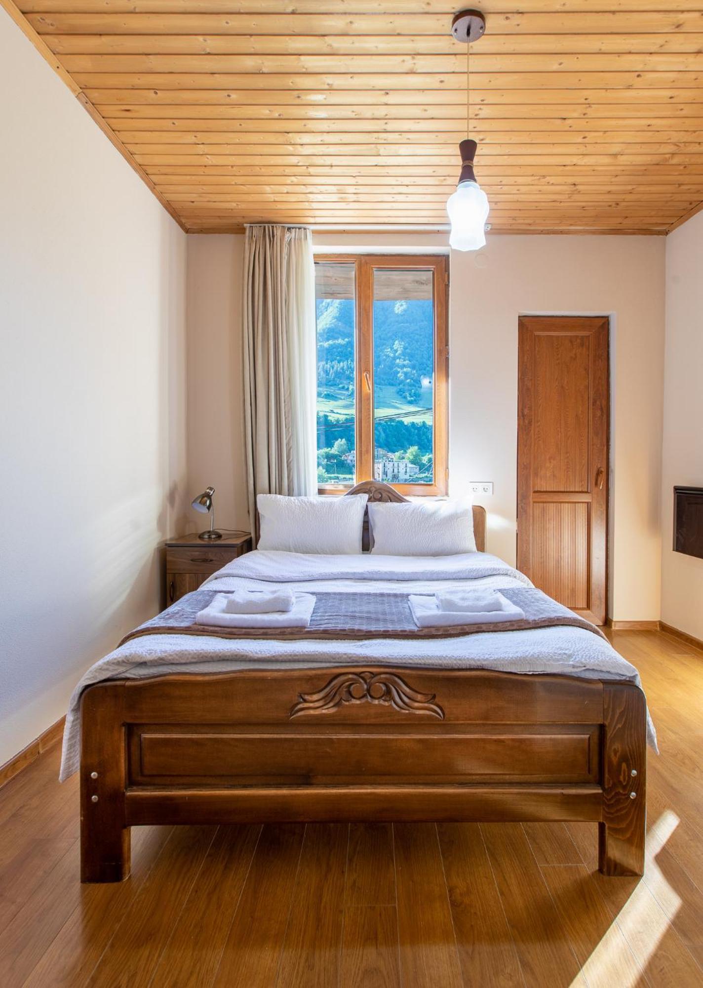 Guest House Nikala Mestia Exterior photo