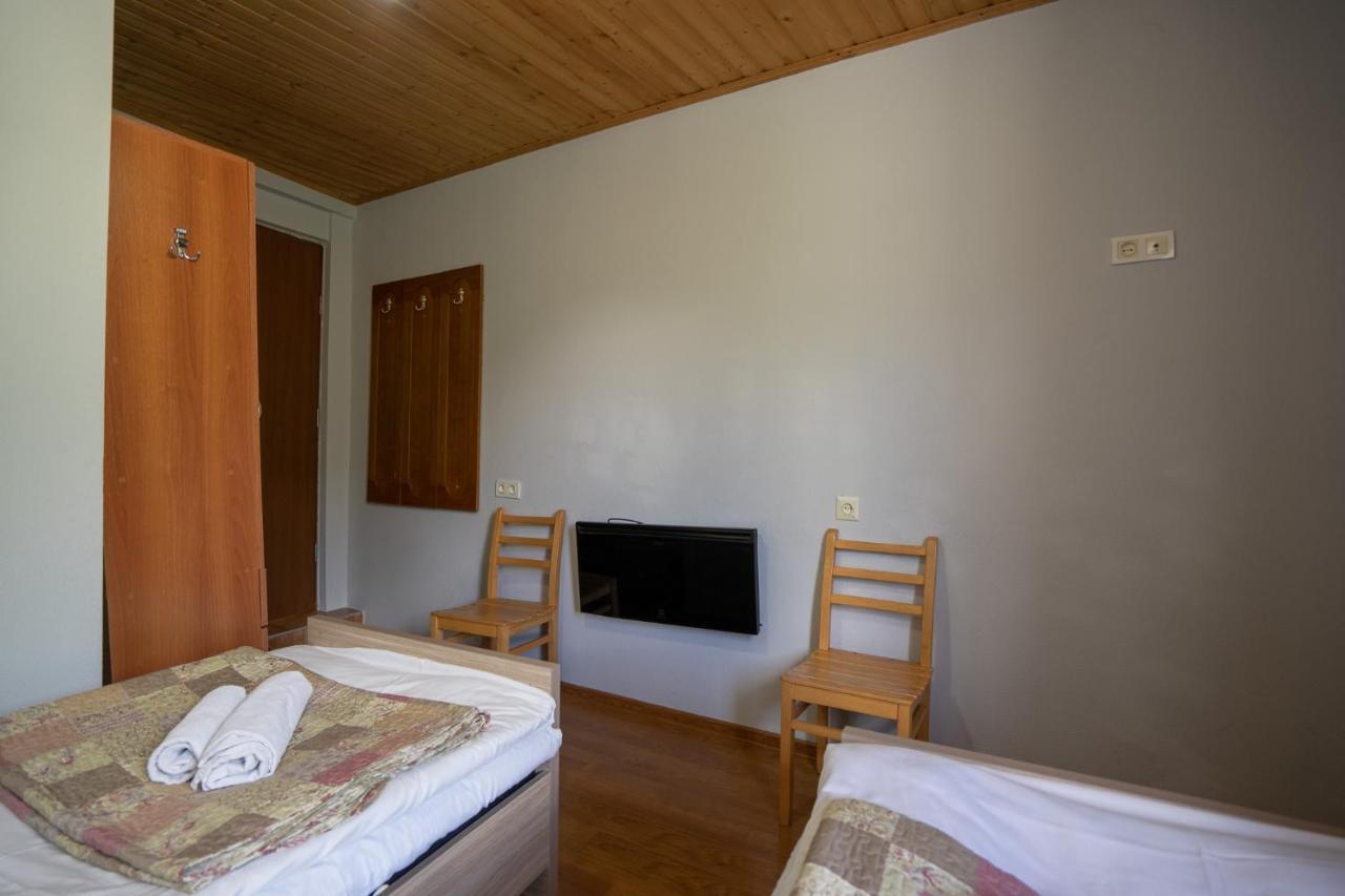 Guest House Nikala Mestia Exterior photo